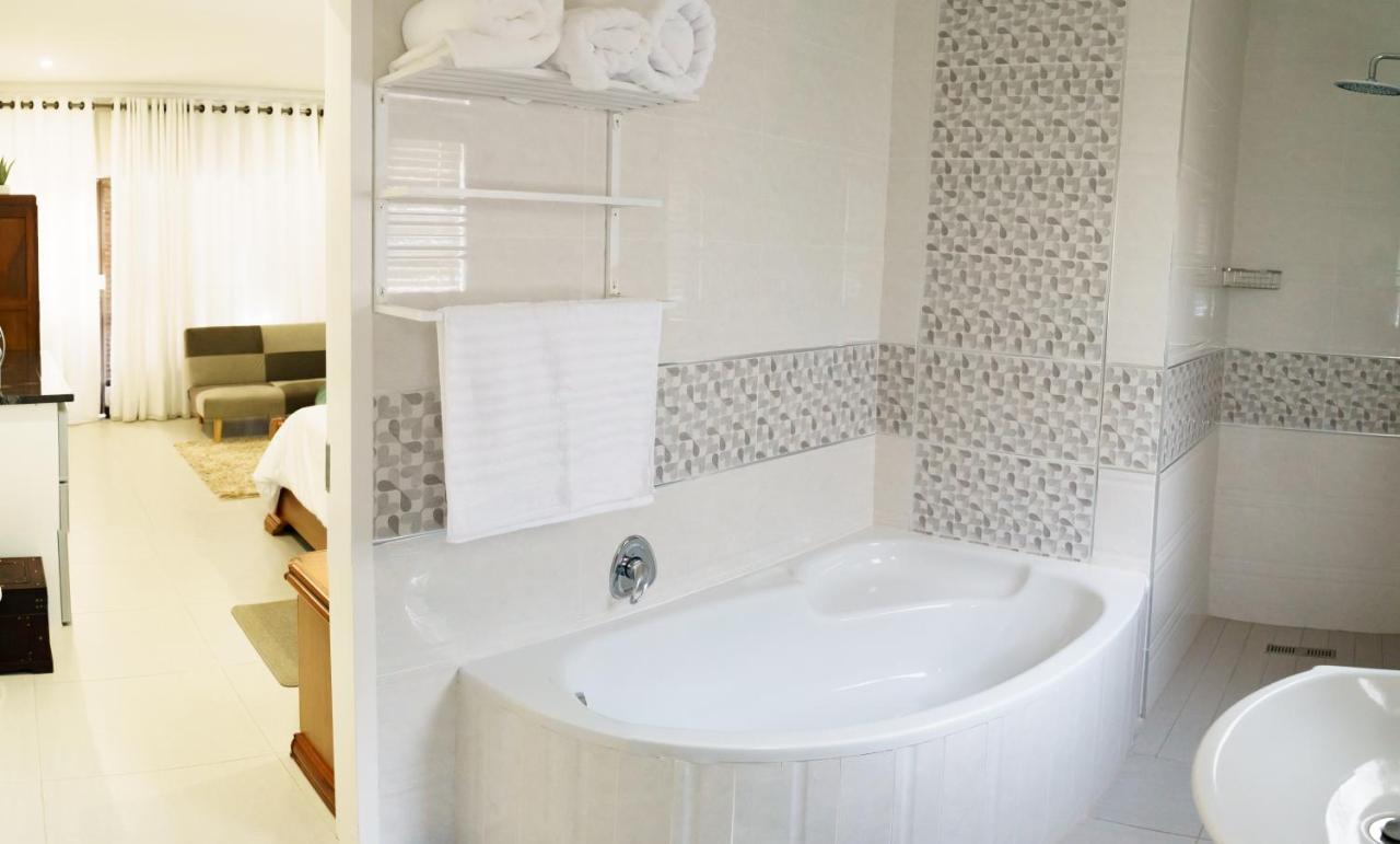 Mi Vida Guesthouse Klerksdorp Extérieur photo
