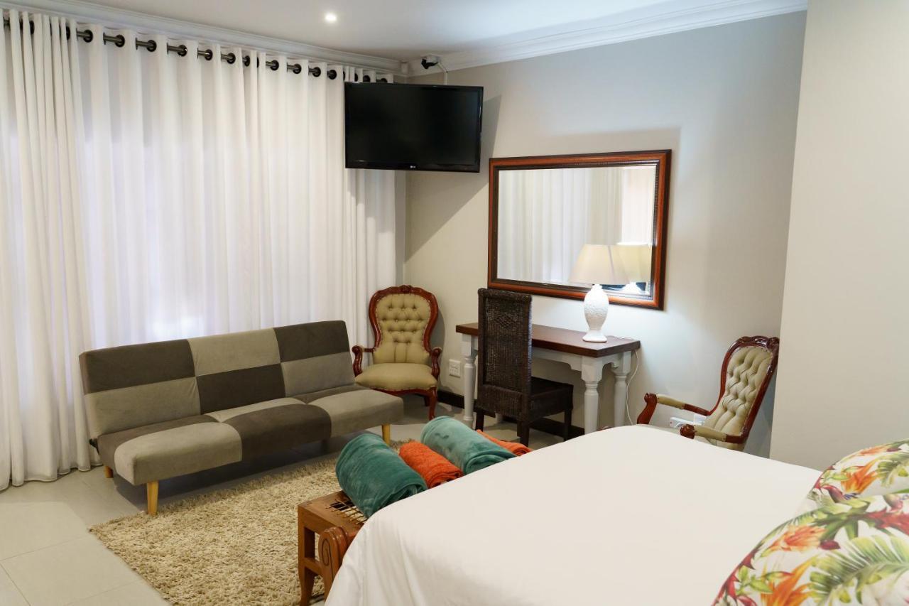 Mi Vida Guesthouse Klerksdorp Extérieur photo