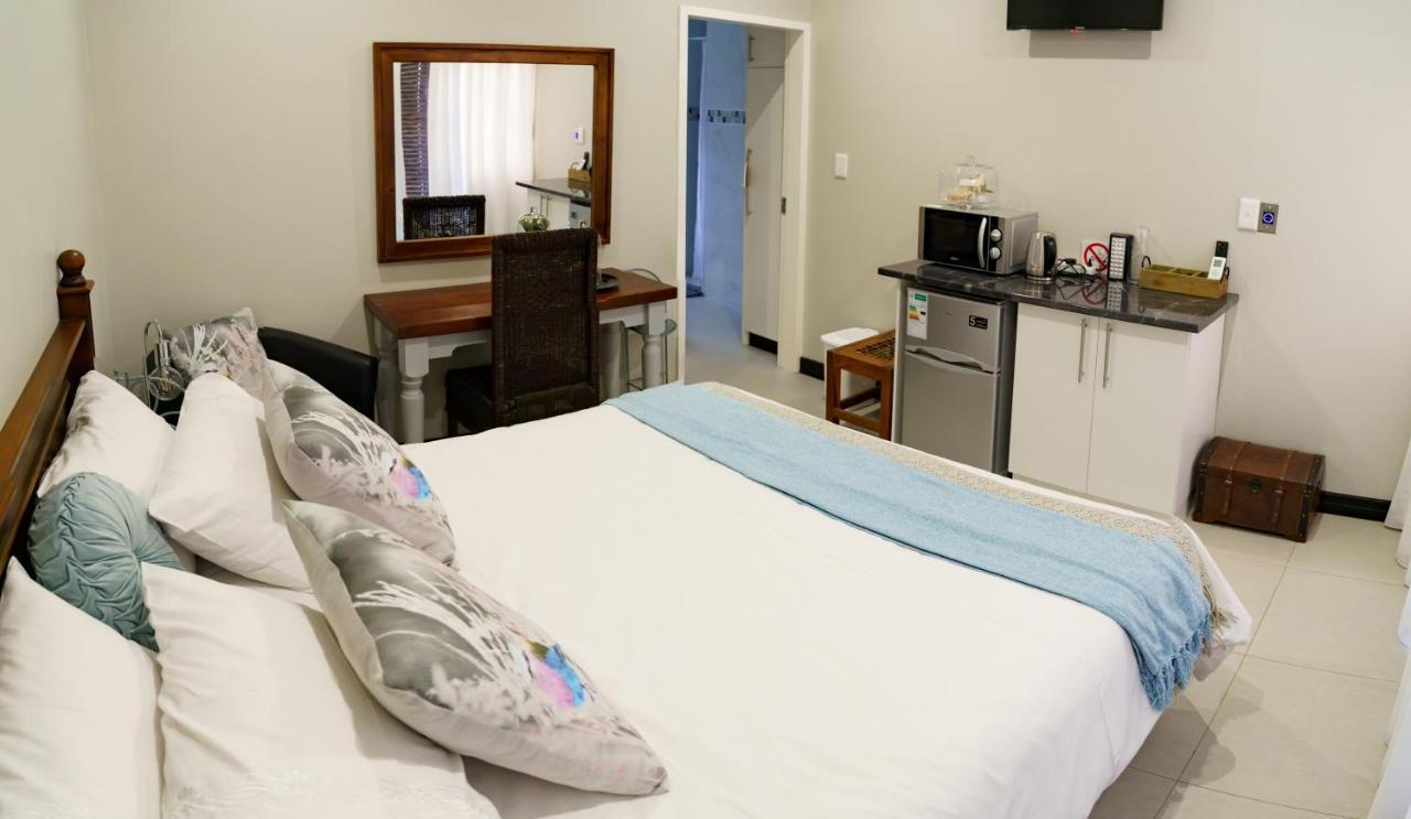 Mi Vida Guesthouse Klerksdorp Extérieur photo